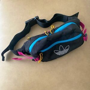 Adidas originals retro unisex adult utility Crossbody bag